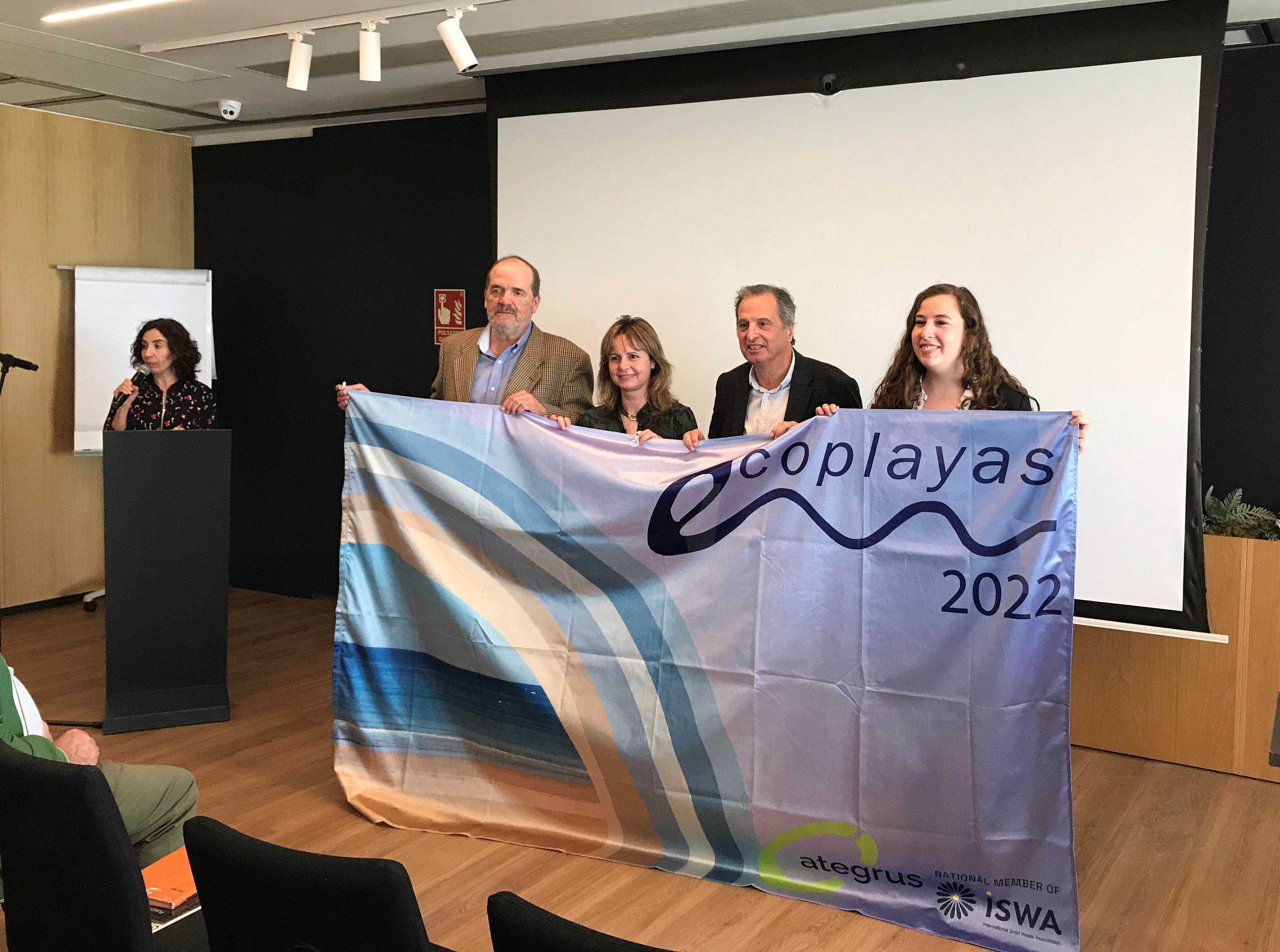 Cinc platges de Vandellòs i l’Hospitalet de l’Infant, reconegudes novament amb la Bandera Ecoplayas