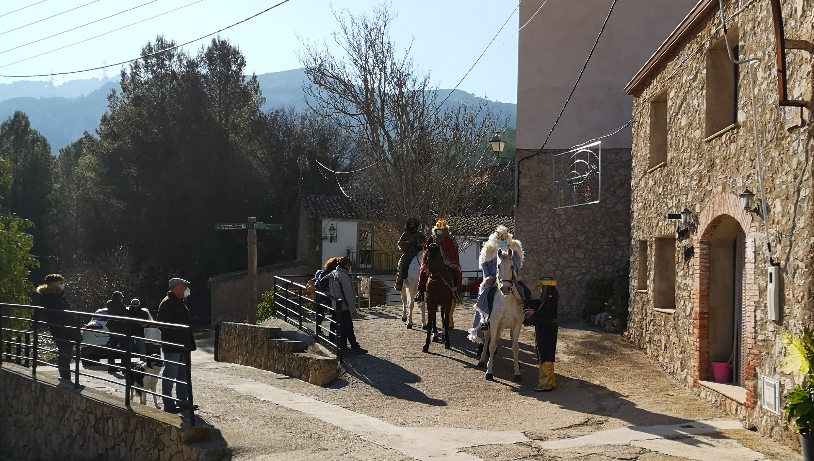 Els Reis Mags, muntats a cavall, a Masboquera, l'any passat.