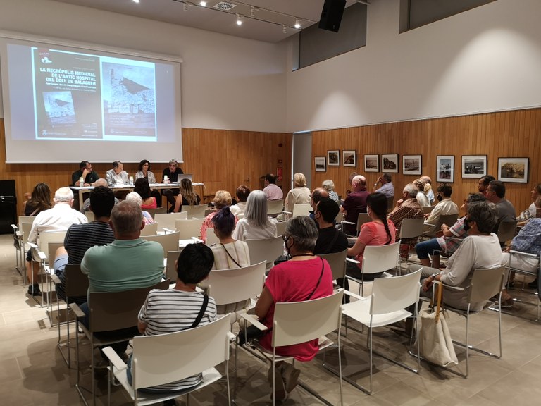 Presentació del llibre "La necròpolis medieval de l’antic hospital del Coll de Balaguer"