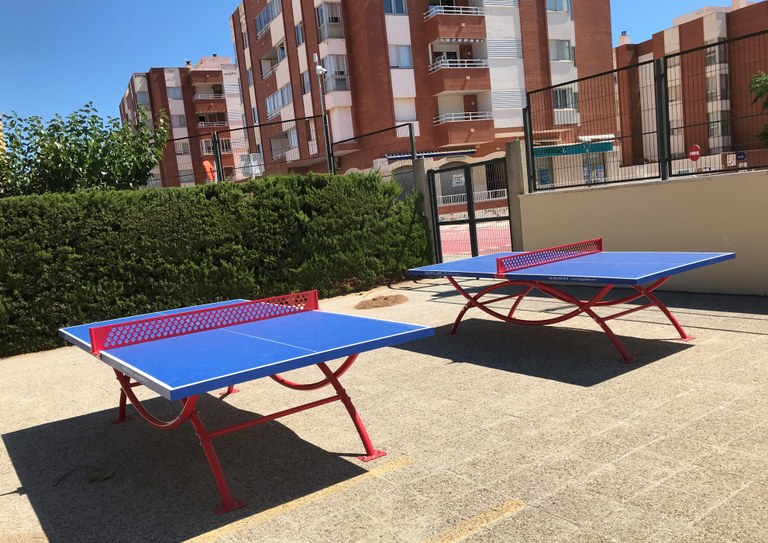 Les dues taules de ping-pong