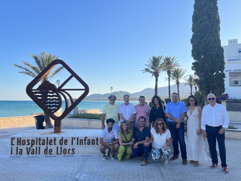 L'escultura amb el logotip de Turisme que s'ha instal·lat a l'altura de la Plaça del Coll de Balaguer