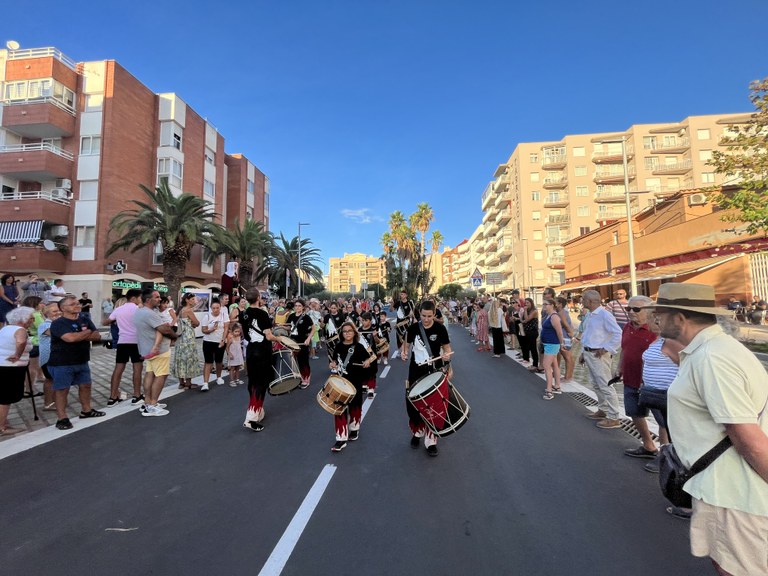 L'actuació dels Tabalers del Ball de Diables de l'Hospitalet de l'Infant