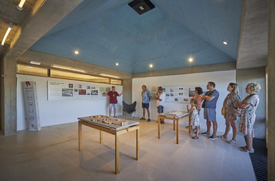 Imatge de la visita al Petit Museu Escola Àster Antonio Bonet