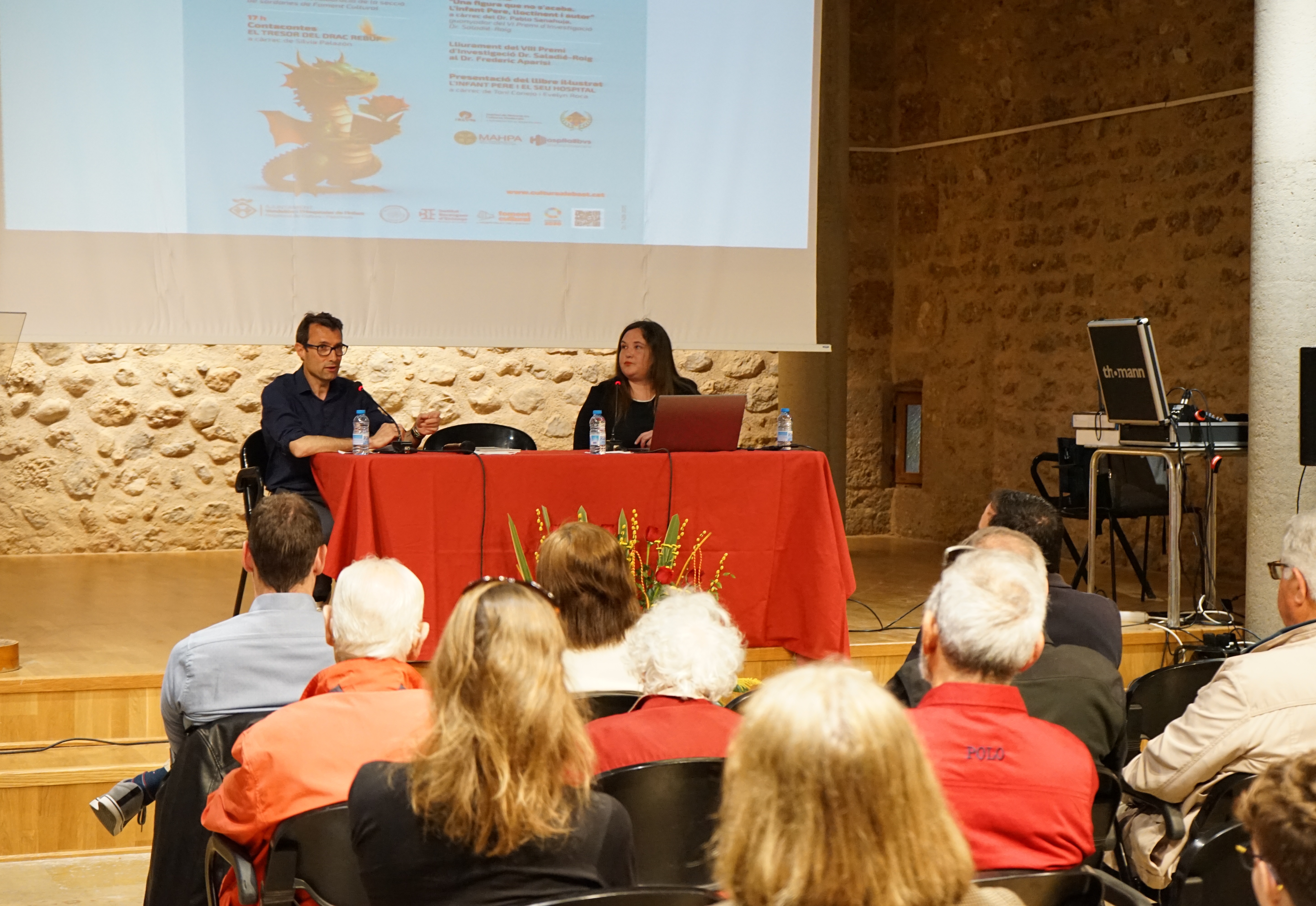 El doctor en Història Antoni Conejo, parlant