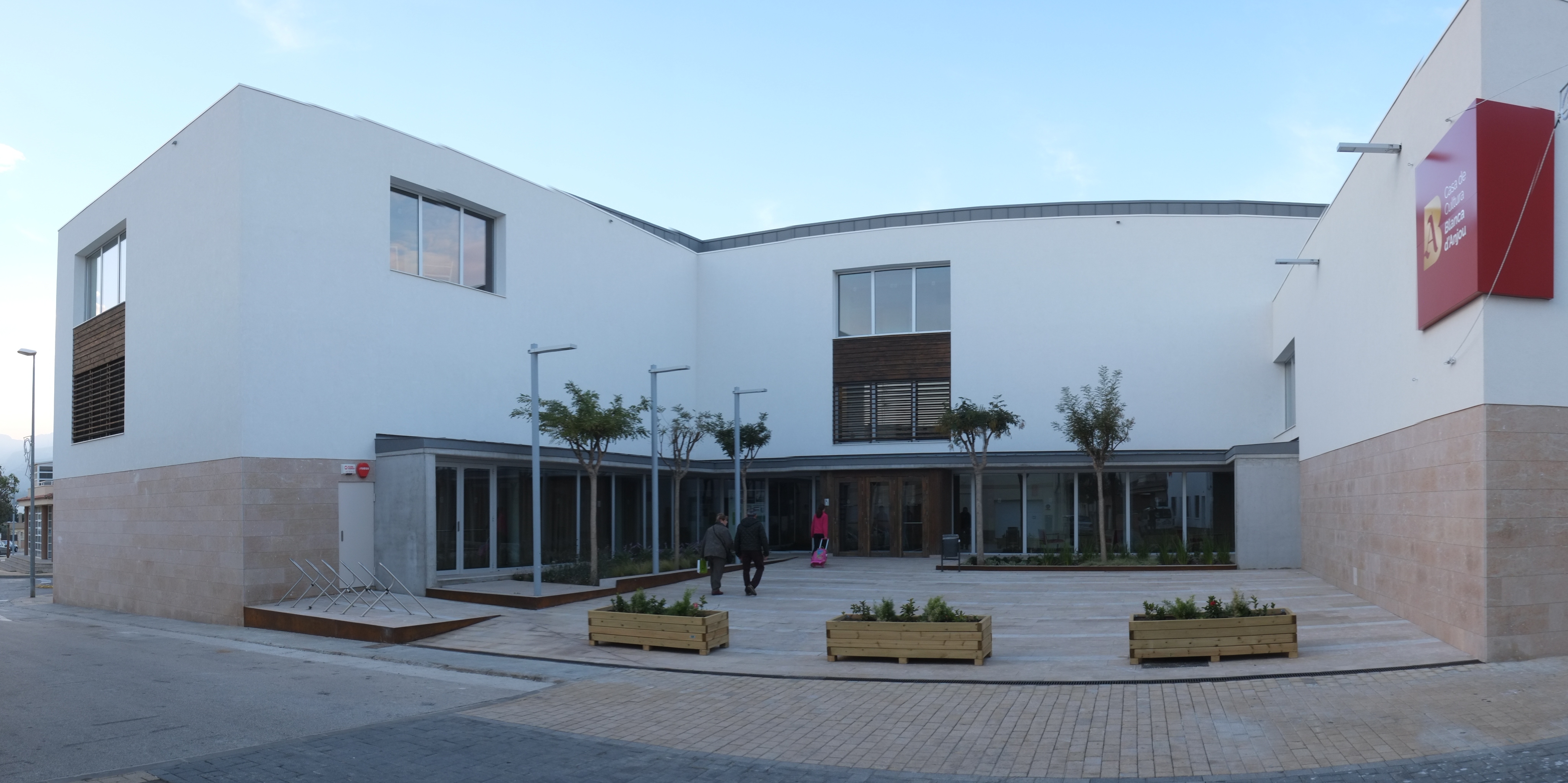Casa de Cultura Blanca d'Anjou