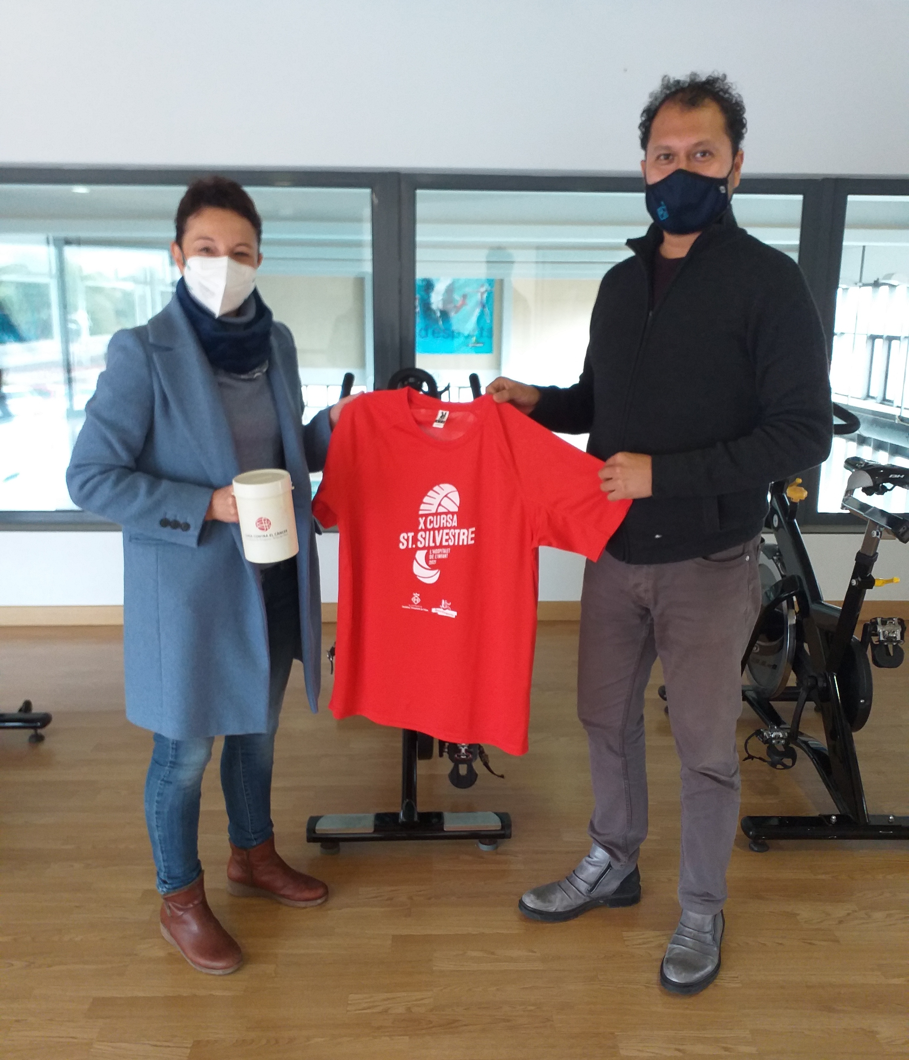 L’Ajuntament lliura la recaptació de la Cursa de Sant Silvestre de l’Hospitalet de l’Infant a la Lliga contra el Càncer de les Comarques de Tarragona i Terres de l’Ebre