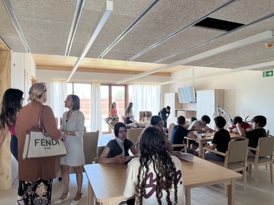 Alumnes de l'INS Berenguer d'Entença visiten la residència