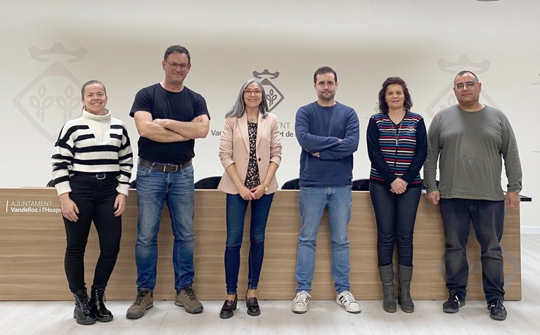 Reunió de coordinació dels treballs d’excavació entre l’IPHES-CERCA i l’Ajuntament de Vandellòs i l’Hospitalet de l’Infant. Autoria: Ajuntament de Vandellòs i l’Hospitalet de l’Infant