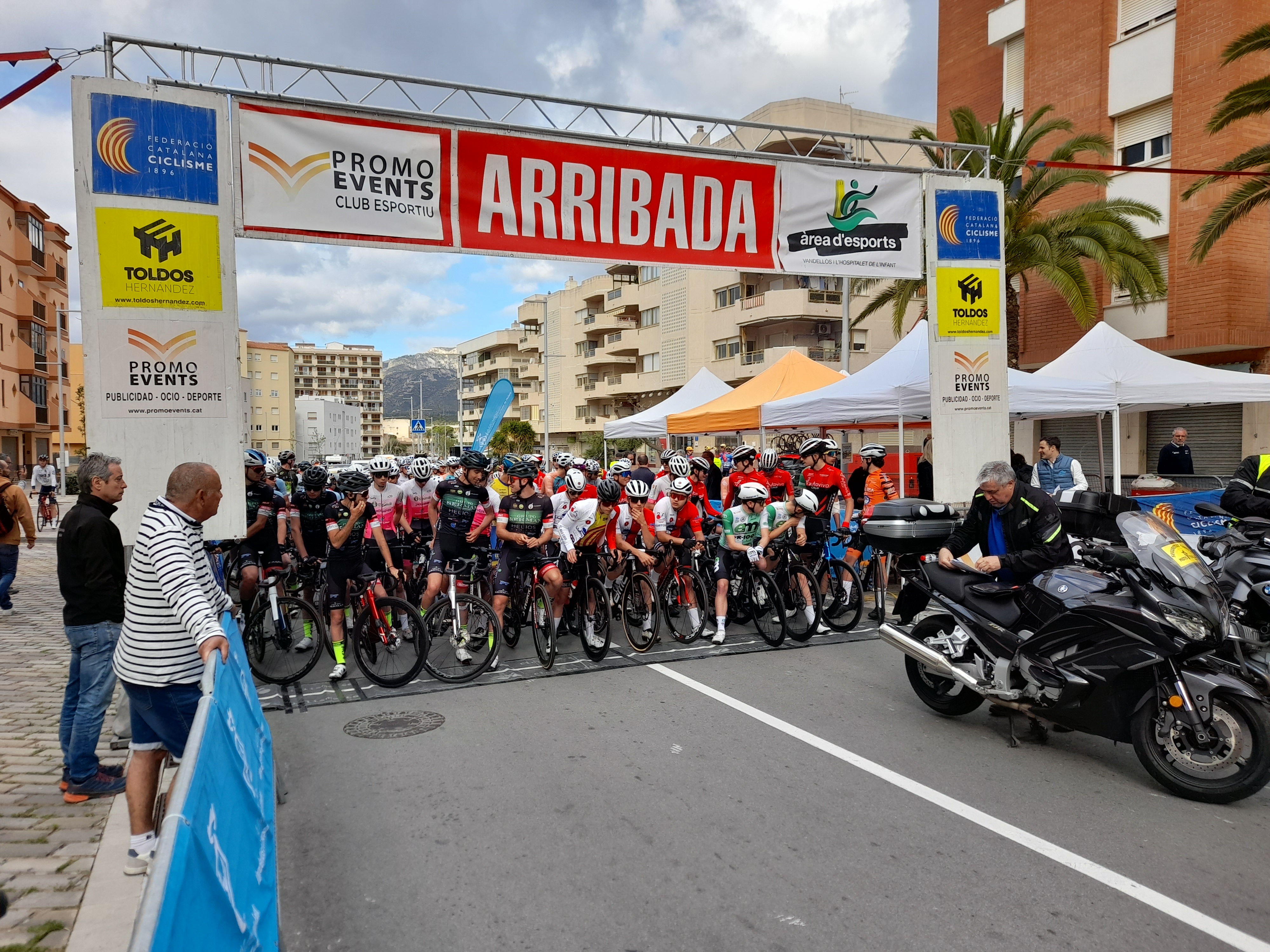 El punt de sortida i arribada va ser la Via Augusta