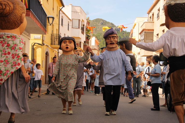 Imatge d'arxiu de la festa, amb els Capgrossos de Vandellòs