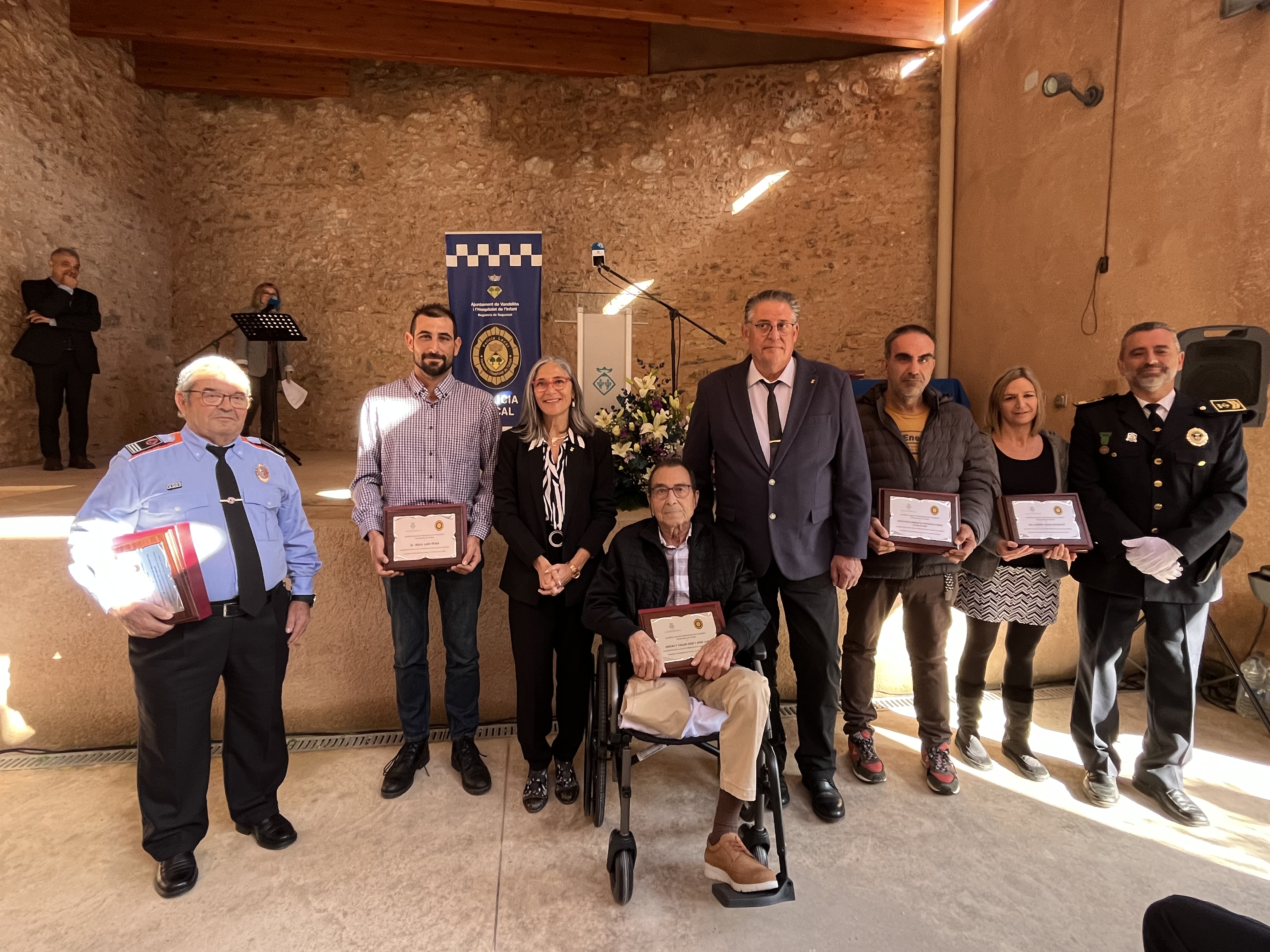 Representants d'entitats i persones que han estat reconegudes per col·laborar amb la Policia Local