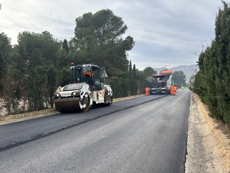 Imatge dels treballs d'asfaltat
