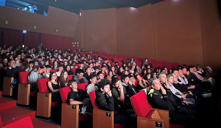 Una imatge de l'alumnat que ha participat en aquesta activitat