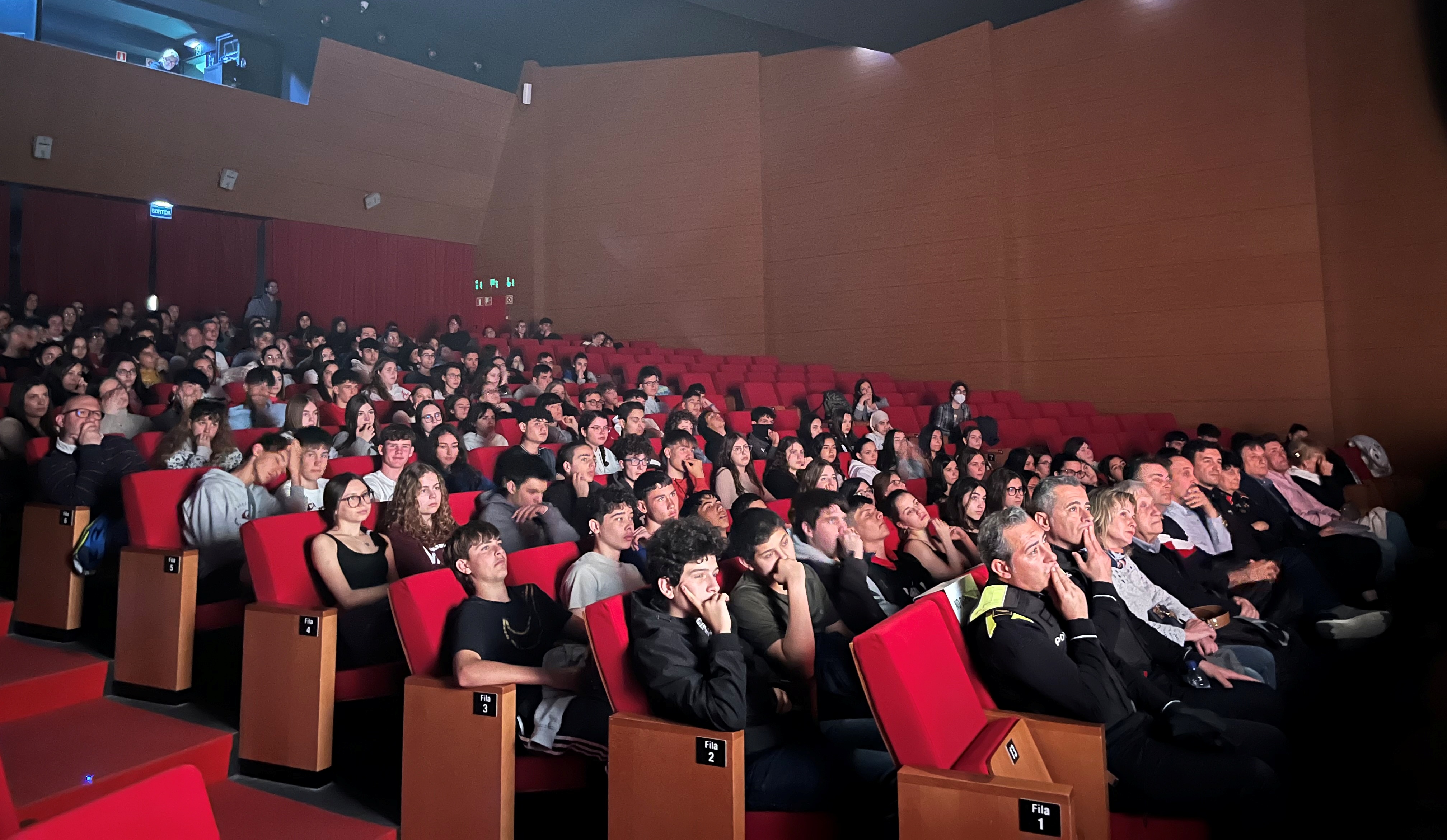 Una imatge de l'alumnat que ha participat en aquesta activitat
