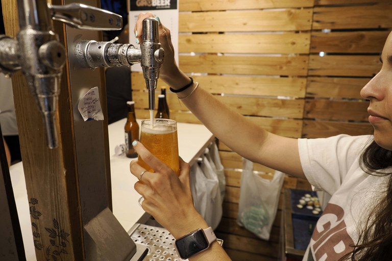 Hi haurà cerveses de sortidor i en ampolla.
