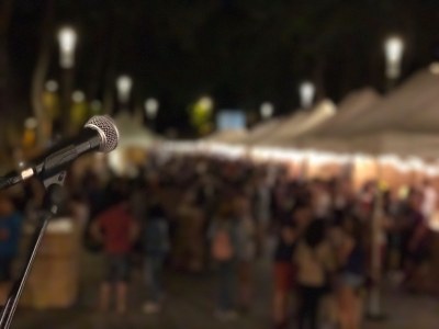 Durant la fira hi haurà sessions de dj i concerts.