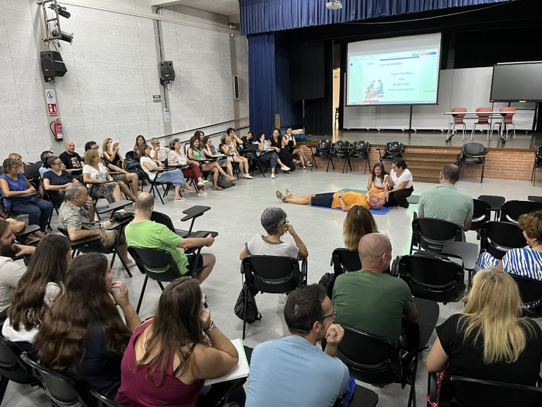 Imatge de la formació impartida al professorat de l'Institut Berenguer d'Entença