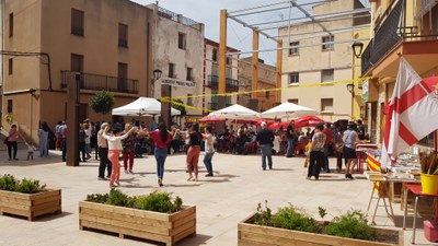 Sardanes a la Plaça Drs. Gil-Vernet de Vandellòs