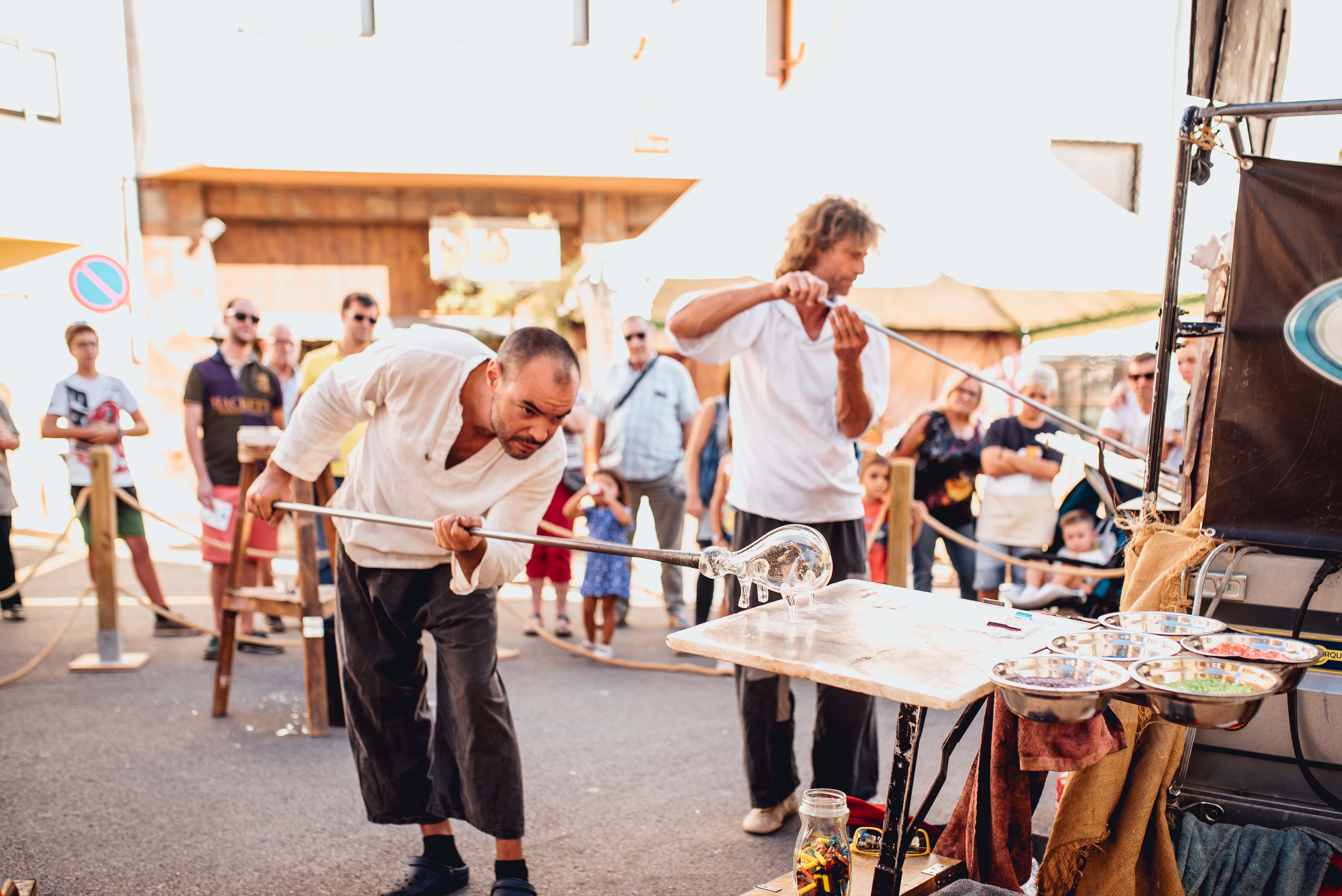 En el Mercat Medieval es poden veure diversos oficis antics
